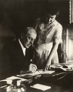 478px-Woodrow_and_Edith_Wilson2